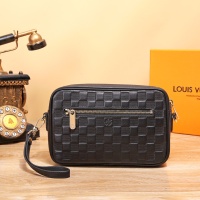 $92.00 USD Louis Vuitton AAA Man Messenger Bags #1137537
