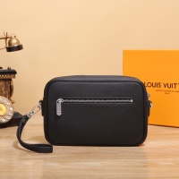 $92.00 USD Louis Vuitton AAA Man Messenger Bags #1137575