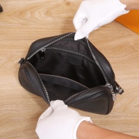 $92.00 USD Louis Vuitton AAA Man Messenger Bags #1137575