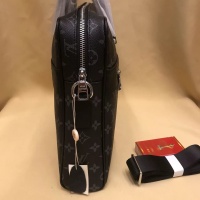 $115.00 USD Louis Vuitton AAA Man Handbags #1137731