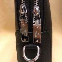 $118.00 USD Gucci AAA Man Handbags #1137908