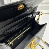 $108.00 USD Valentino AAA Quality Messenger Bags For Women #1138606