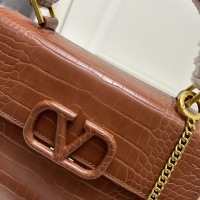 $108.00 USD Valentino AAA Quality Messenger Bags For Women #1138608