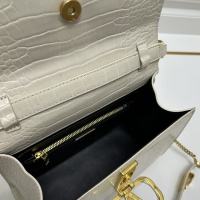 $108.00 USD Valentino AAA Quality Messenger Bags For Women #1138612