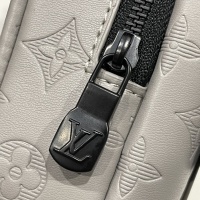 $60.00 USD Louis Vuitton AAA Man Messenger Bags #1139278
