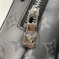 $60.00 USD Louis Vuitton AAA Man Messenger Bags #1139280