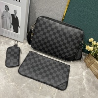 $68.00 USD Louis Vuitton AAA Man Messenger Bags #1139296