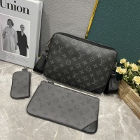 $68.00 USD Louis Vuitton AAA Man Messenger Bags #1139297