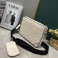 $68.00 USD Louis Vuitton AAA Man Messenger Bags #1139303