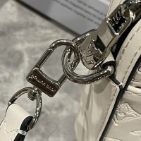 $68.00 USD Louis Vuitton AAA Man Messenger Bags #1139303