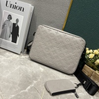 $68.00 USD Louis Vuitton AAA Man Messenger Bags #1139304