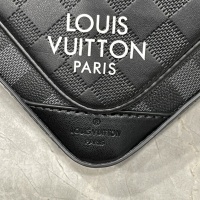 $72.00 USD Louis Vuitton AAA Man Messenger Bags #1139311