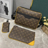 $72.00 USD Louis Vuitton AAA Man Messenger Bags #1139314