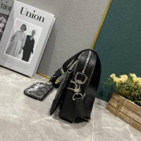 $72.00 USD Louis Vuitton AAA Man Messenger Bags #1139317