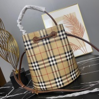 $125.00 USD Burberry AAA Quality Handbags For Women #1139938