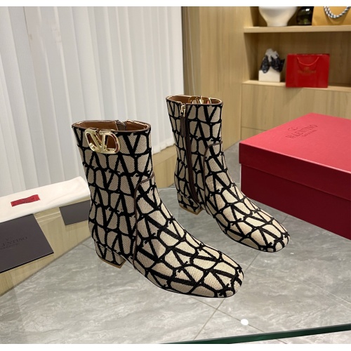 Valentino Boots For Women #1149697