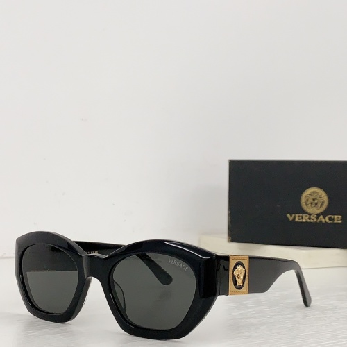 Versace AAA Quality Sunglasses #1151163