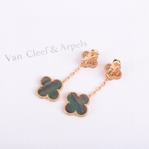 Replica Van Cleef & Arpels Earrings For Women #1152979 $36.00 USD for Wholesale