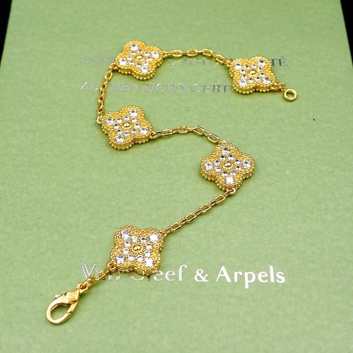Replica Van Cleef & Arpels Bracelets For Women #1152994 $29.00 USD for Wholesale