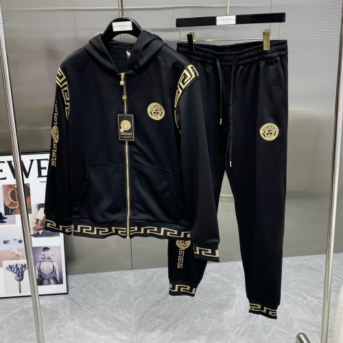Versace Tracksuits Long Sleeved For Men #1153054