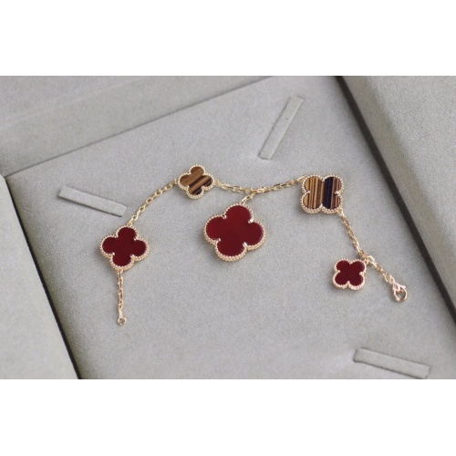 Van Cleef & Arpels Bracelets For Women #1154218