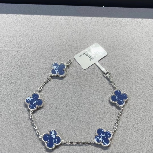Van Cleef & Arpels Bracelets For Women #1154343