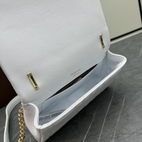 $190.00 USD Burberry AAA Quality Messenger Bags For Women #1144382