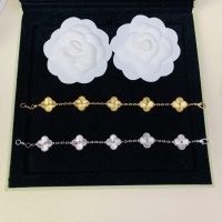 $42.00 USD Van Cleef & Arpels Bracelets For Women #1145461