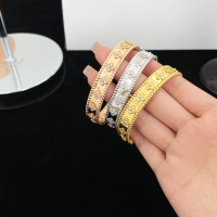 $88.00 USD Van Cleef & Arpels Bracelets For Women #1145815