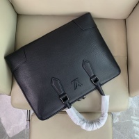 $162.00 USD Louis Vuitton AAA Man Handbags #1148111
