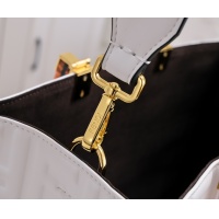 $98.00 USD Fendi AAA Quality Tote-Handbags For Women #1148569