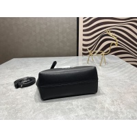 $112.00 USD Fendi AAA Quality Handbags For Women #1148593