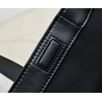 $98.00 USD Fendi AAA Quality Shoulder Bags For Women #1148622
