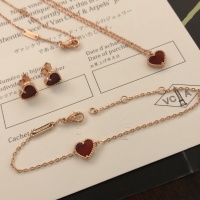 $64.00 USD Van Cleef & Arpels Jewelry Set For Women #1153924
