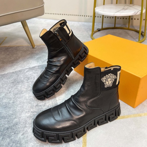 Versace Boots For Men #1155426