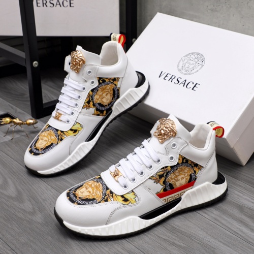 Versace Casual Shoes For Men #1155701