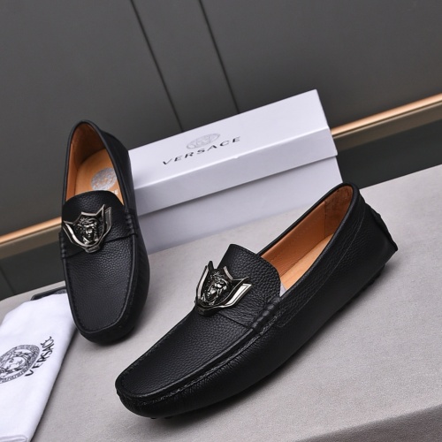 Versace Leather Shoes For Men #1156099