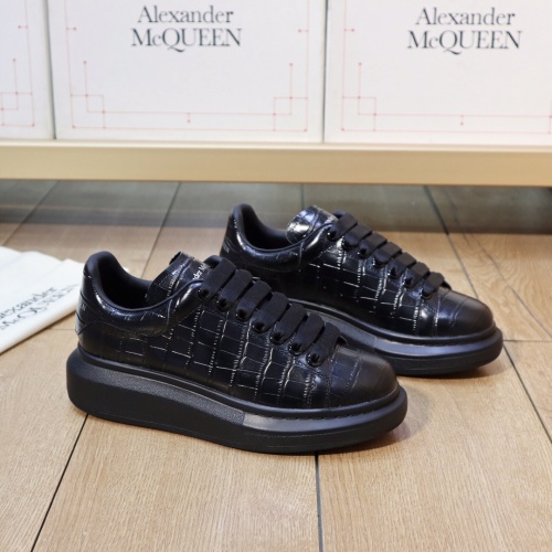 Alexander McQueen Casual Shoes For Men #1156975 $82.00 USD, Wholesale Replica Alexander McQueen Casual Shoes