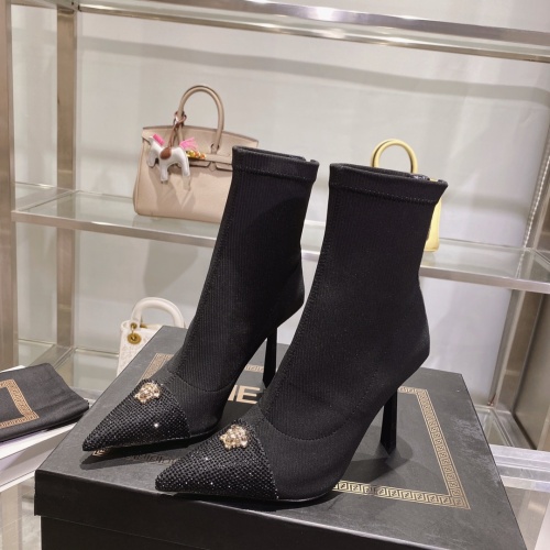 Versace Boots For Women #1158239