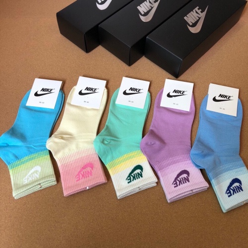 Replica Nike Socks #1158350 $27.00 USD for Wholesale