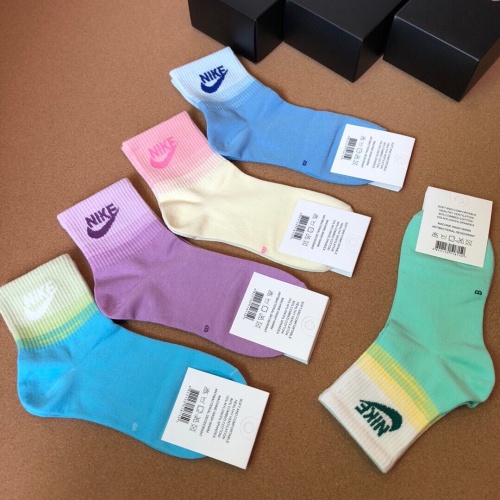 Replica Nike Socks #1158350 $27.00 USD for Wholesale