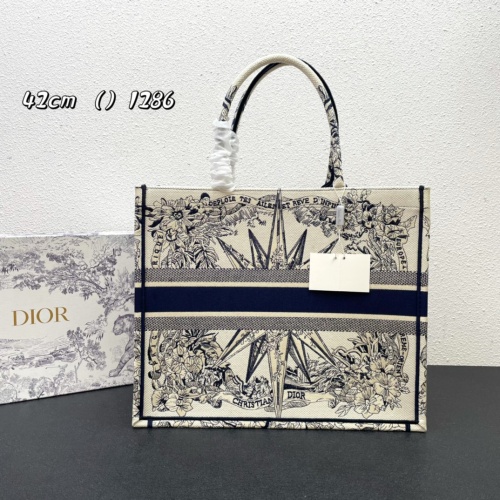 Replica Christian Dior AAA Quality Tote-Handbags For Women #1158458 $122.00 USD for Wholesale