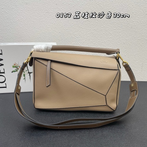 LOEWE AAA Quality Messenger Bags For Women #1158841 $108.00 USD, Wholesale Replica LOEWE AAA Messenger Bags