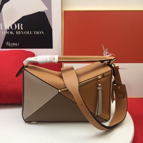 Replica LOEWE AAA Quality Messenger Bags For Women #1158862 $98.00 USD for Wholesale