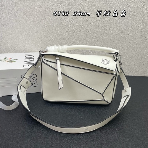 LOEWE AAA Quality Messenger Bags For Women #1158894 $92.00 USD, Wholesale Replica LOEWE AAA Messenger Bags