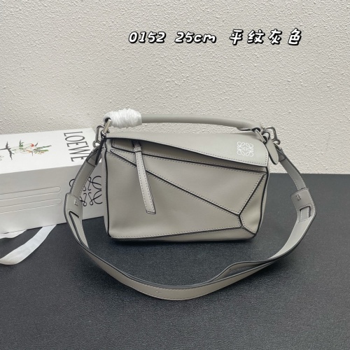 LOEWE AAA Quality Messenger Bags For Women #1158898 $92.00 USD, Wholesale Replica LOEWE AAA Messenger Bags