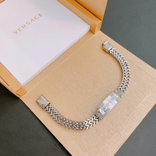 Versace Bracelets #1161125 $52.00 USD, Wholesale Replica Versace Bracelets