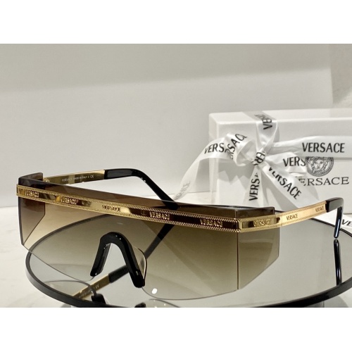 Versace AAA Quality Sunglasses #1162042