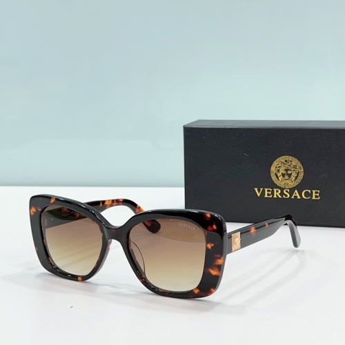 $56.00 USD Versace AAA Quality Sunglasses #1162045