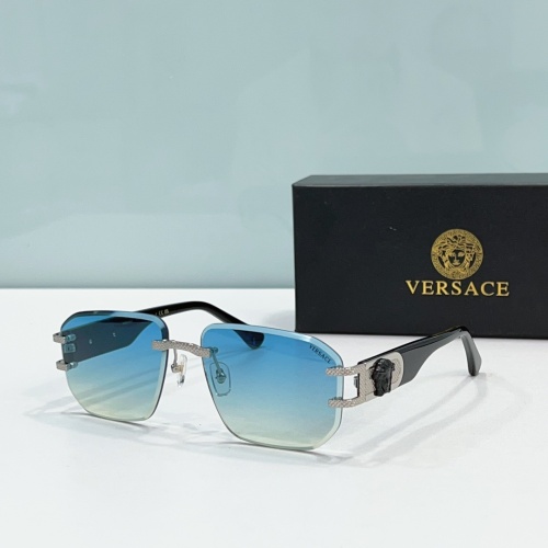 Versace AAA Quality Sunglasses #1162054